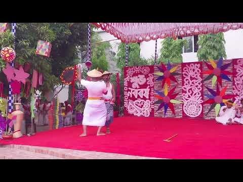 এমআইএসসি'র বকুলতলার মুক্তমঞ্চে বর্ষবরণ-১৪৩৩ এর ভিন্নধর্মী আয়োজন গম্ভীরা।