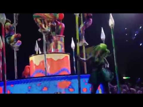 Katy Perry –  Birthday w/ Tamra in the chair @ Telenor Arena, Oslo, Norway