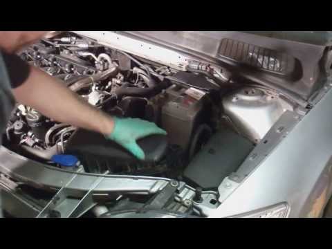 How to replace your car battery (Ford Mondeo Mk4 2007 onwards)