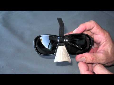 how to fasten goggles