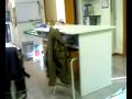 cristina che sgrana i panino