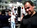 Imperdible es ver al elector asomándose a votar en ambulancia http://t.co/zoOsg1U9