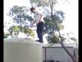 videos de backflip off a water tank