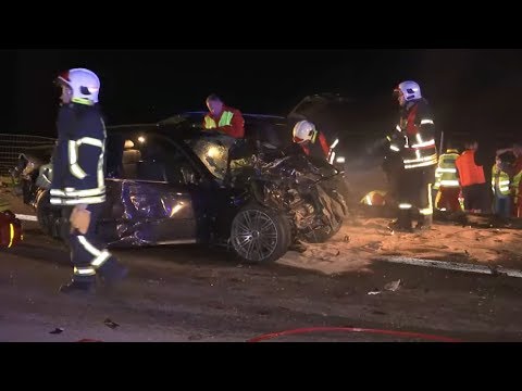 Zwei Tote und viele Verletzte bei Unfällen auf A71 in ...
