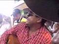 Jorge Guerrero cantando un pasaje criollo.