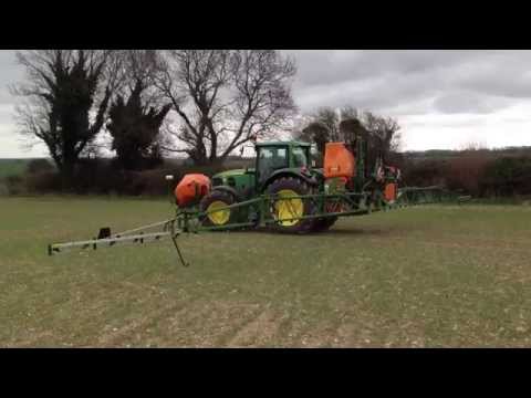 how to fertilize plants in different stages