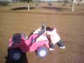 videos de carsynn pushing power wheel jeep