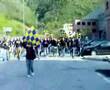 il corteo dei Viking in gara 2 a Lumezzane