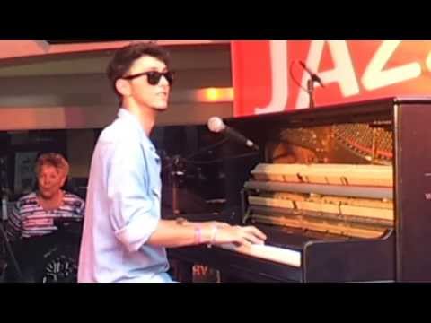 Sestak - Luca Sestak (*1995, Germany) playing