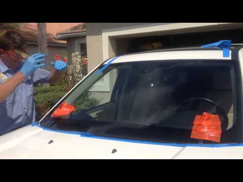 How to install Windshield on a 2008 Land Rover LR 2 with the Rolladeck System