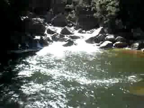 São Pedro da Serra Um bom lugar para descansar Imagem de Amostra do You Tube