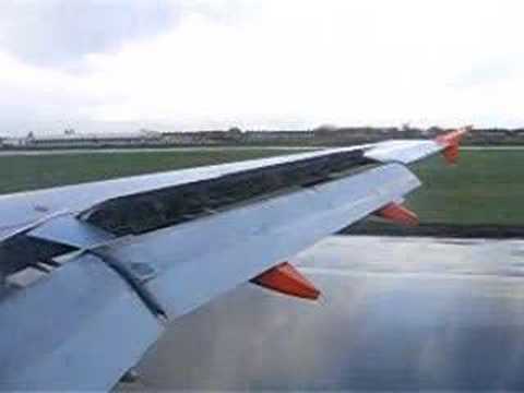 Easyjet A319 Landing