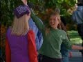 Rachel feels uncomfortable running with phoebs because of her ridiculously funny run, but Rachel finally joins in with the trend !