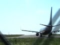 boeing 737 800 de ryanair take off la rochelle jet blast !!! boeing 737 800 de ryanair take off la rochelle jet blast !!!