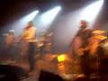 clip video Les Petites Bourrettes Sous les jupes a fleurs