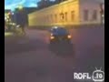 Drift / Burnout direckt vor den Bullen.. Drift / Burnout direckt vor den Bullen..