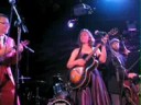 recorded @ (le) poisson rouge

meg reichardt - guitar
kurt hoffman - banjo uke
andy cotton - bass
garo yellin - cello
hiroko taguchi - violin