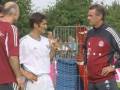 Hitzfeld und Lizarazu ekeln Ball