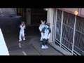 fursuit dutch man bijt hond :)