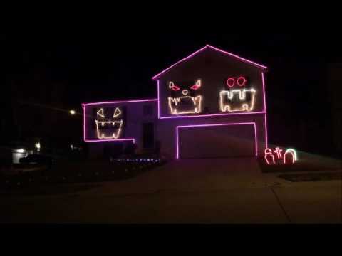 Check Out This Fan's "Go Cubs Go" Halloween Decorations