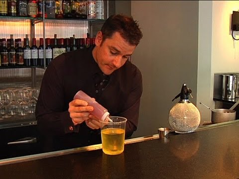 Molecular Mixology - Aviation Cocktail with Jamie Boudreau - The Cocktail Spirit with Robert Hess