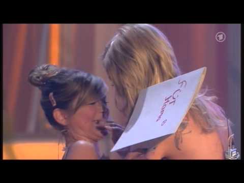 michelle - Die Sängerin Michelle mit ihrer Tochter Marie, welche eine Dankesrede an ihre Mutter hält. Anschließend gemeinsam den Titel