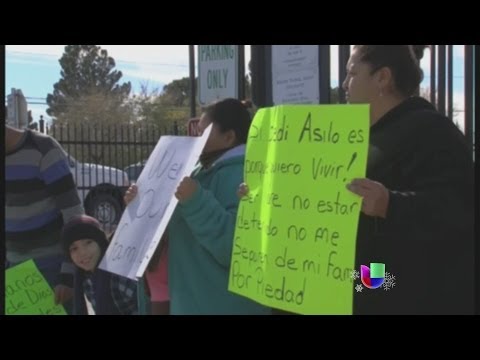 ICE es acusado de retener inmigrantes ilegalmente en El Paso, Texas -- Noticiero Univisión