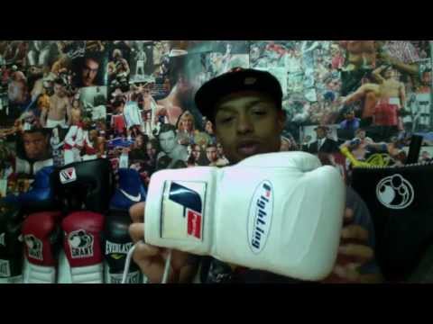 how to fit boxing gloves