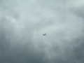 HUGE AIRPLANE FLYS OVER MY HOUSE!!!