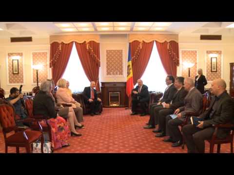 Moldovan president awards order of honour to U.S. ambassador