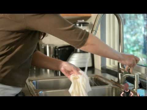 how to remove dye from clothes