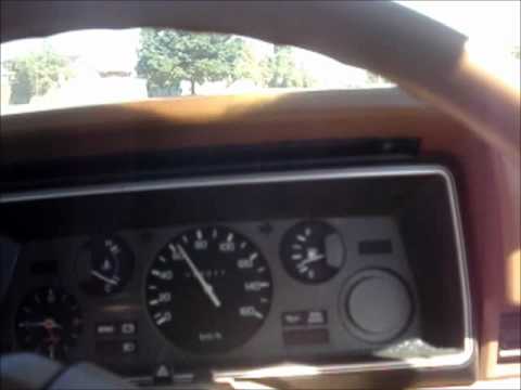 how to remove ve ute battery