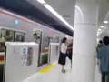 大混雑で乗換えが非常に危険な新宿三丁目駅：丸の内線～副都心線