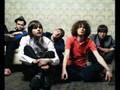 clip video Kaiser Chiefs Thank You Very Much