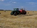 pressage john deere 8320 et presse massey 187
