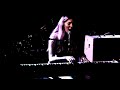 Essie Jain - Talking (live)
