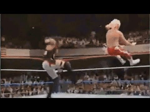 【ハプニングgif】面白スポーツGIFでも見て笑おうやないか#1