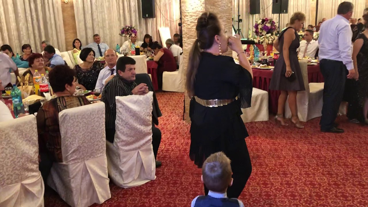 JENI NICOLAU-LA NUNTA CU VESELIE-MOTRU 2019