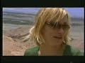 cameron diaz sandboarding chile with yipero.
cameron is riding a venomous freerider.