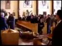 statue falls and is beheaded in church amid screams