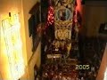 festa dei gigli a brusciano nel 2005 con i volontari 1978 nel vico stretto di casoromano