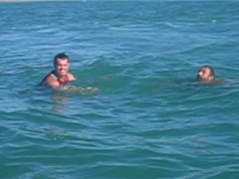 Bok van Blerk en Ivan Zimmermann ski in Langebaan.