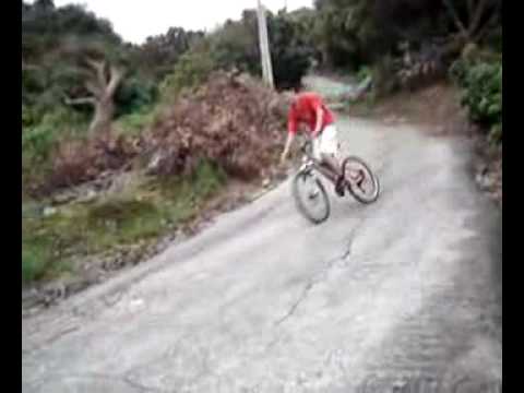 腳踏車山路甩尾