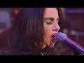 pj harvey performs down by the water on jools holland 1995