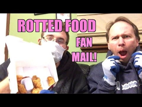 DISTURBING FAN MAIL from HEEL FAN! Destroyed WWE Figures, Rotted Food, Smelly GARBAGE!