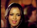 Zeenat Aman - Tum Kitne Din Baad Mile