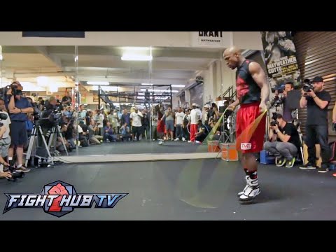 Mayweather vs. Maidana: Mayweather full jump rope & ab workout video
