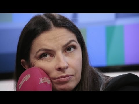 Вид на жительство был, но не у Синдеевой. Как рождаются слухи