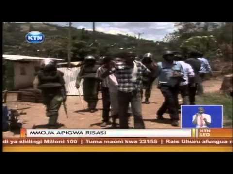 Wanafunzi wa chuo kikuu cha Kisii waandamana na mmoja wao kupigwa risasi Wanafunzi wa chuo kikuu cha Kisii waandamana na mmoja wao kupigwa risasi