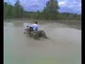 4 Wheelen: John in Deep Water